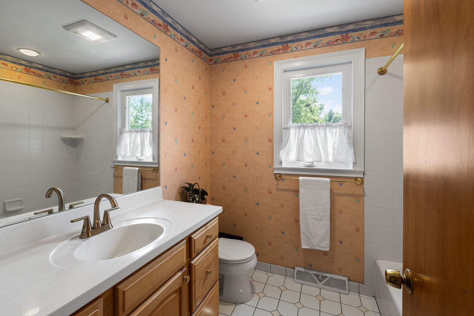 1240 Bar Harbor Terrace