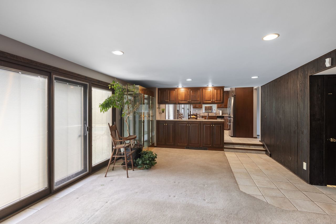 2621 Landwehr Road
