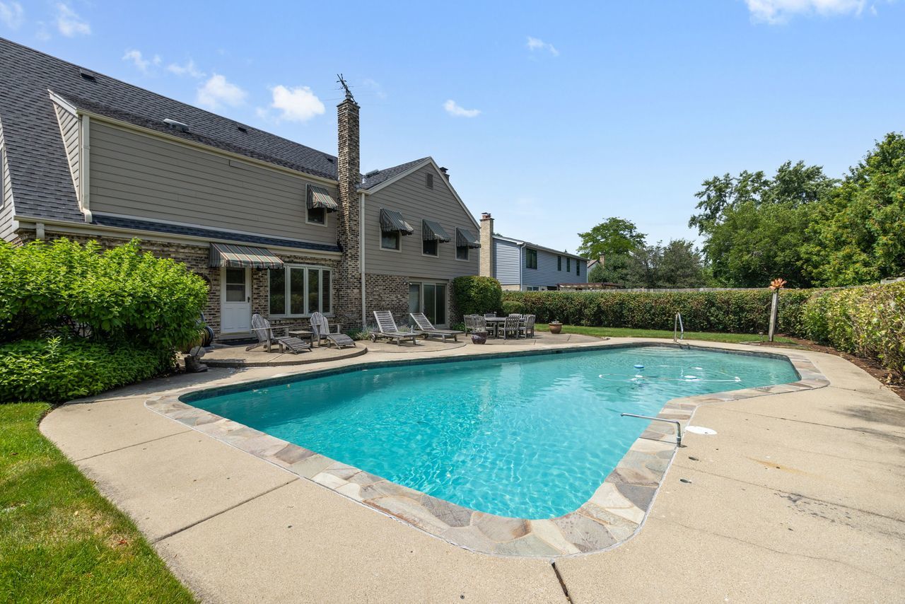 2621 Landwehr Road
