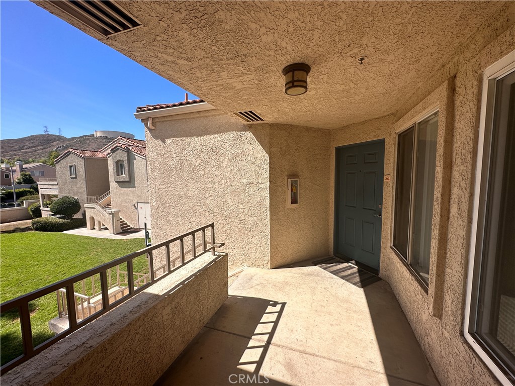 1005 Vista Del Cerro Drive 208