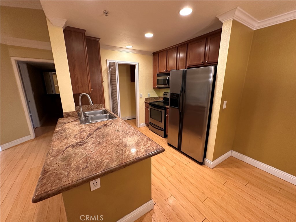 1005 Vista Del Cerro Drive 208