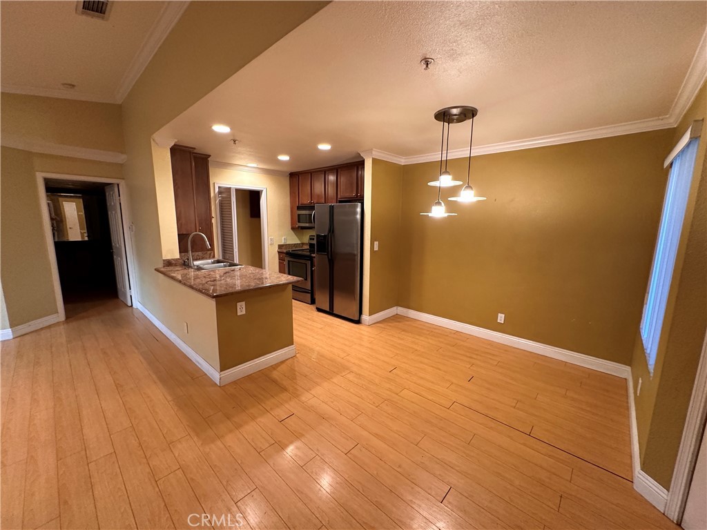 1005 Vista Del Cerro Drive 208