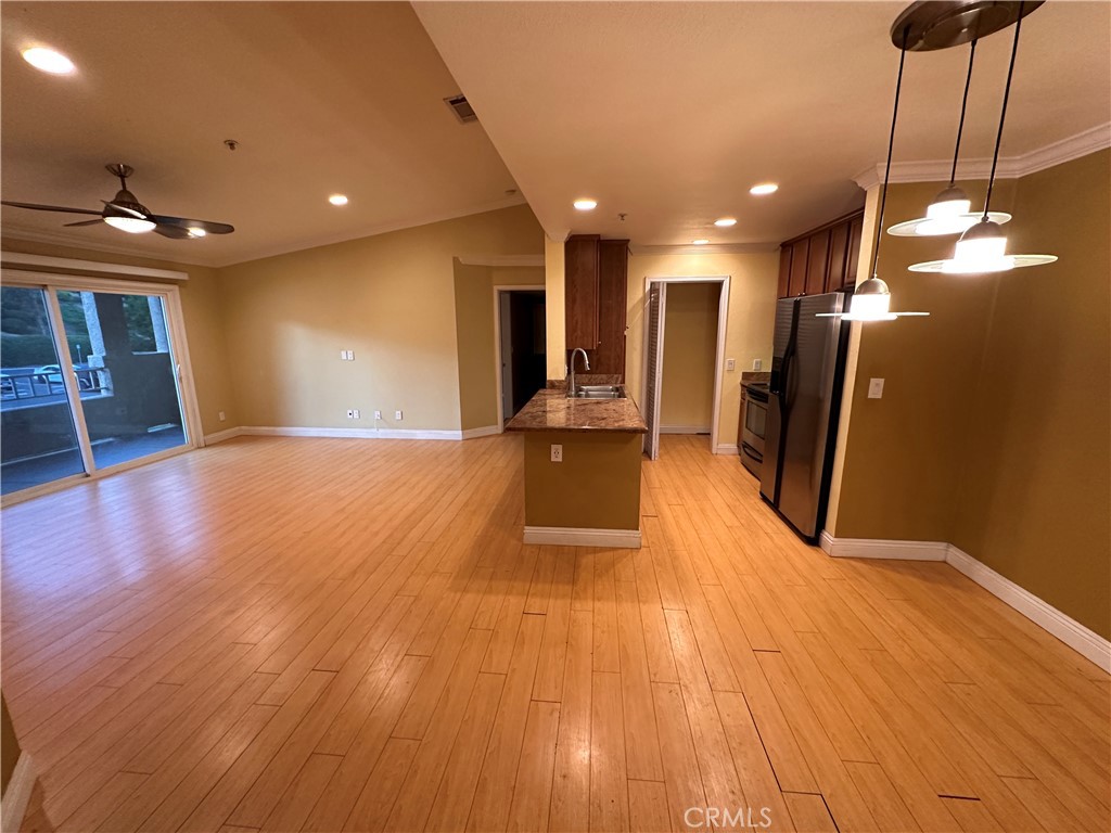 1005 Vista Del Cerro Drive 208