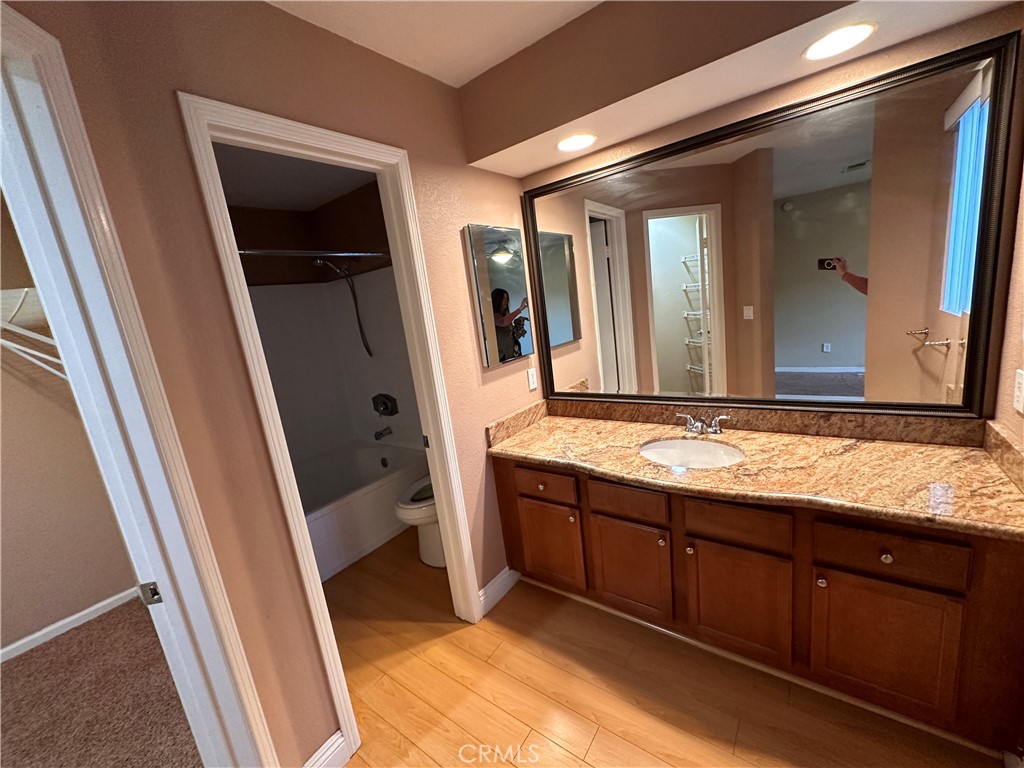 1005 Vista Del Cerro Drive 208