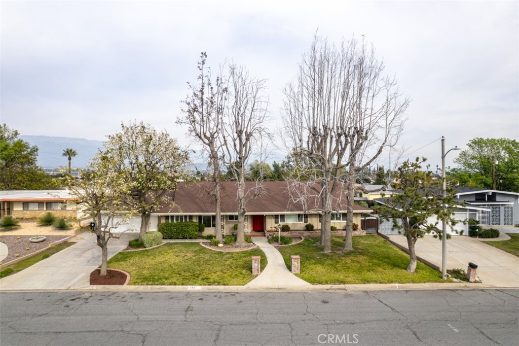 5861 Date Avenue