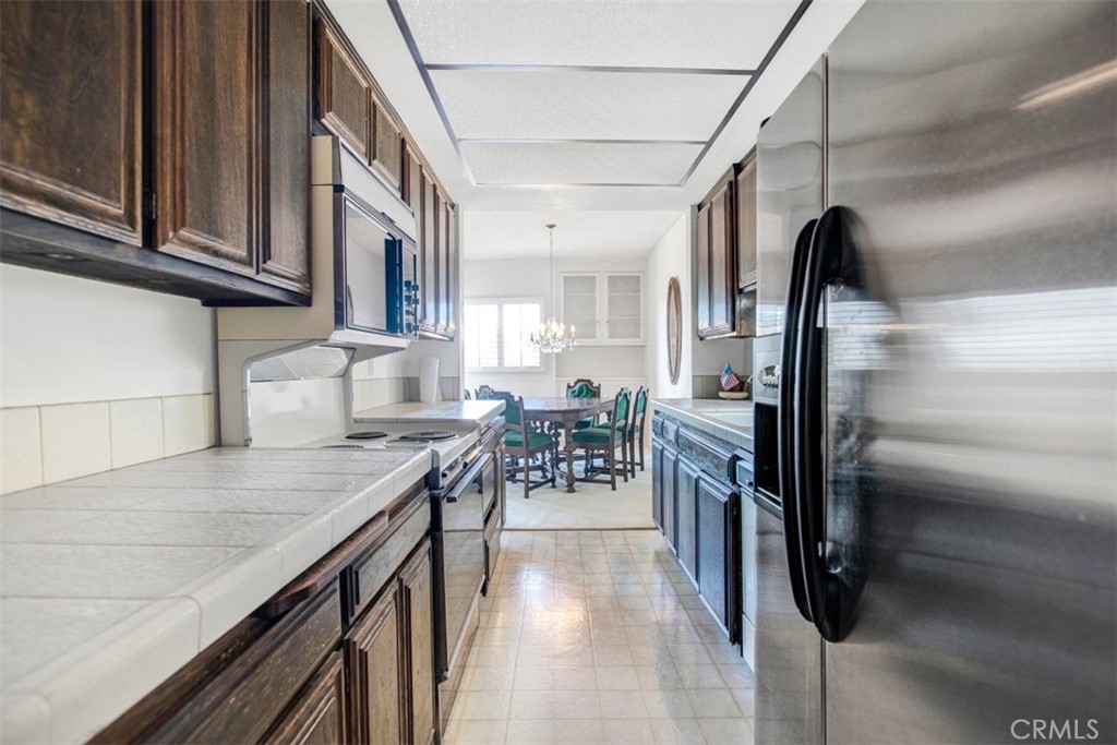 836 S Bundy Drive 408