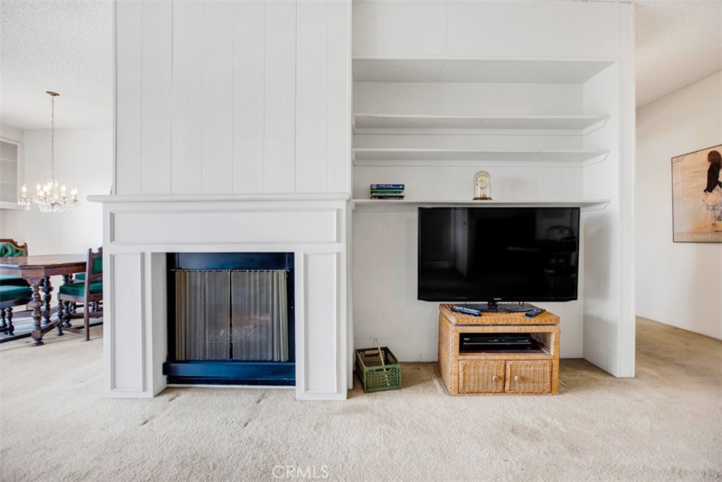 836 S Bundy Drive 408