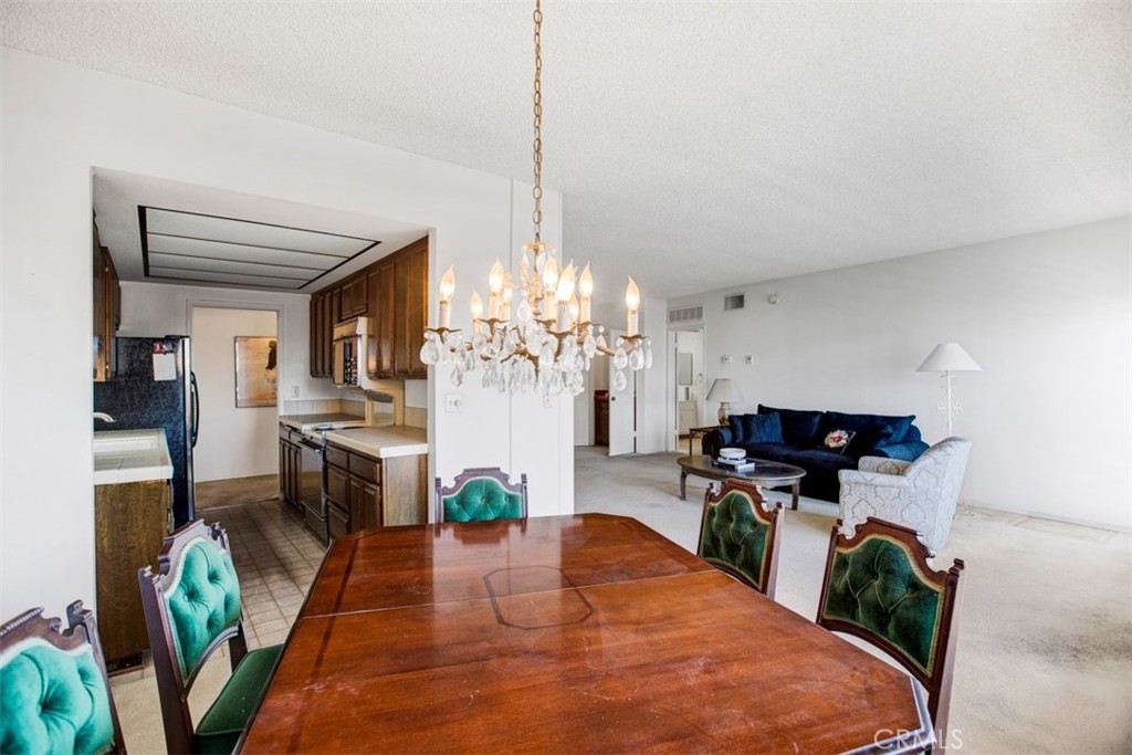 836 S Bundy Drive 408