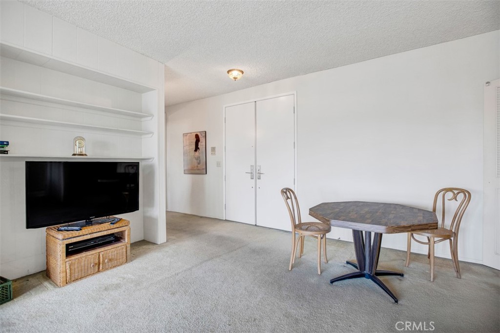 836 S Bundy Drive 408