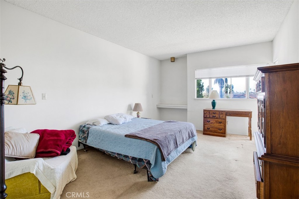 836 S Bundy Drive 408