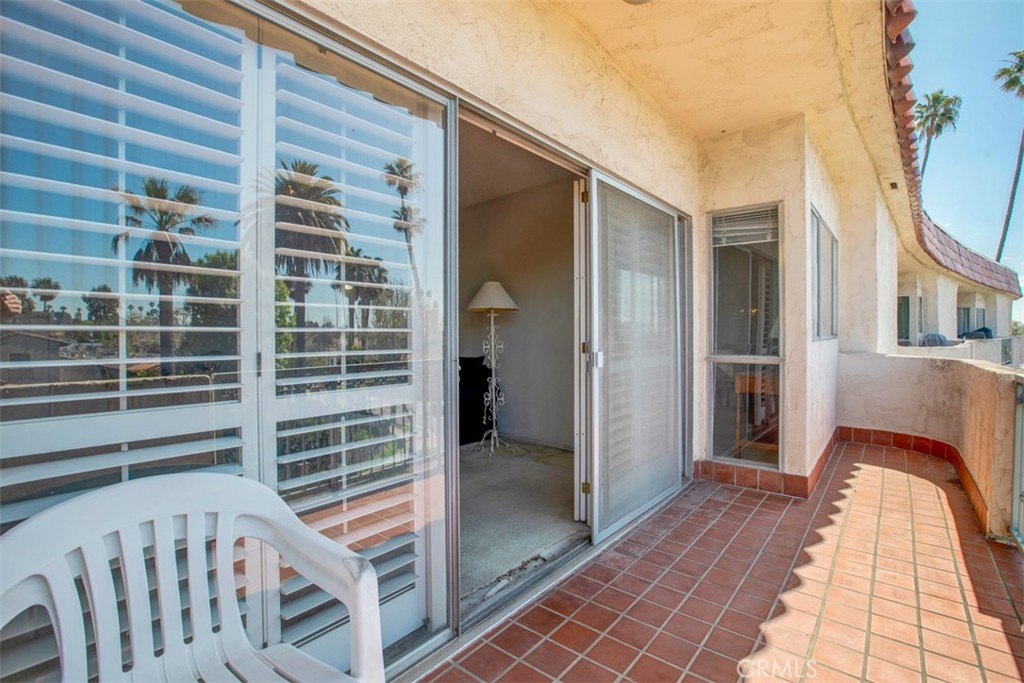836 S Bundy Drive 408