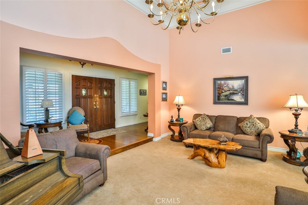 8025 Thoroughbred Street