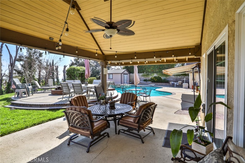 8025 Thoroughbred Street