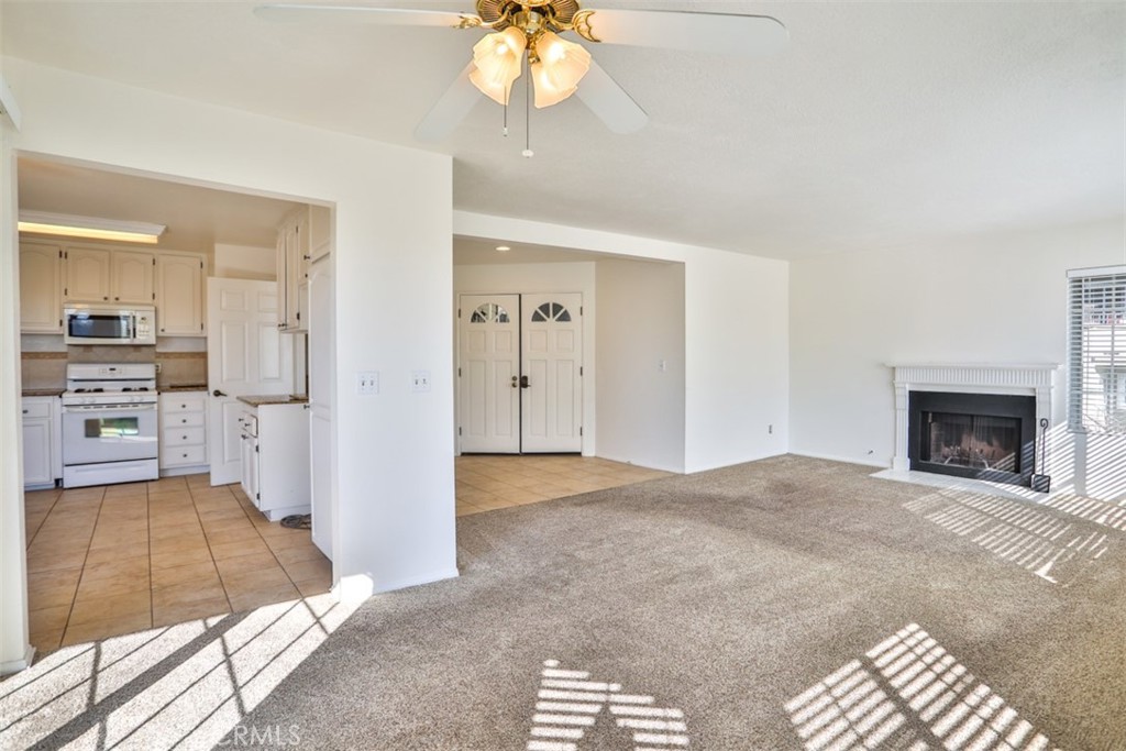 1071 Lakeview Terrace