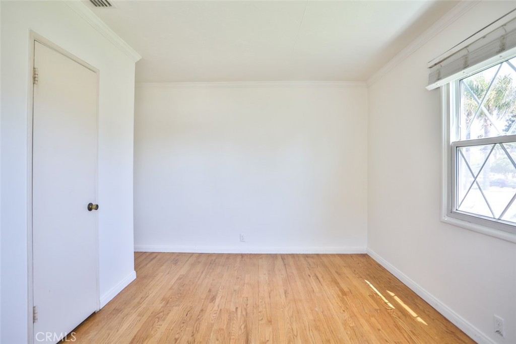725 E Deodar Street