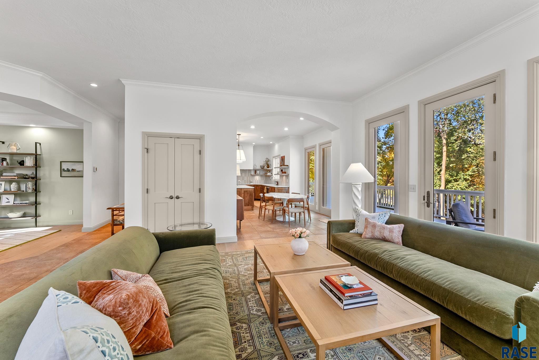 2608 E Old Orchard Trl