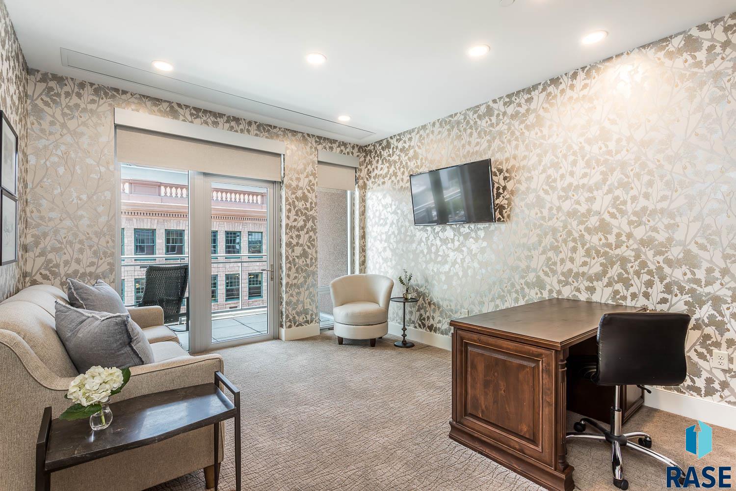 350 S Main Ave Unit: 506