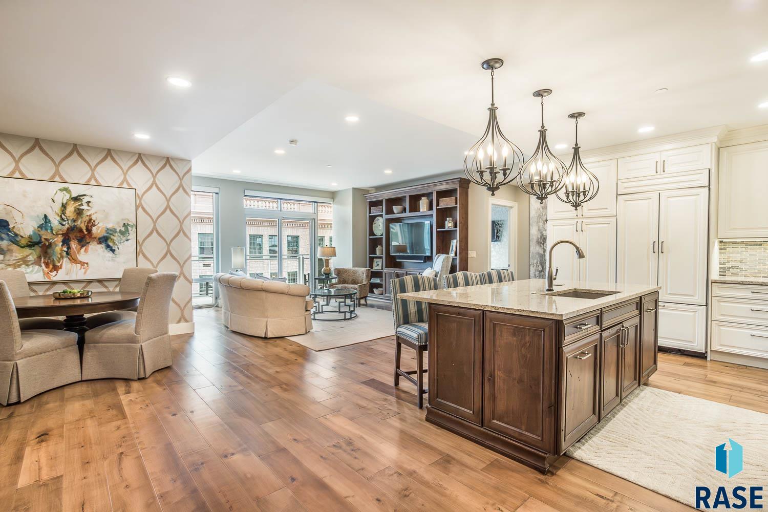 350 S Main Ave Unit: 506