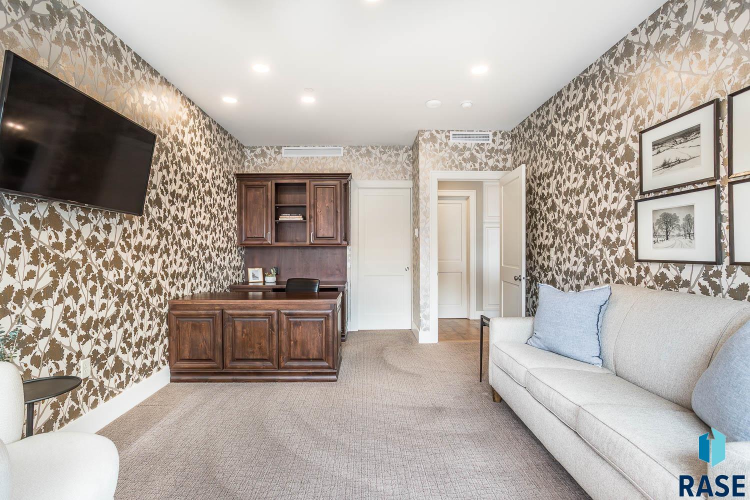 350 S Main Ave Unit: 506