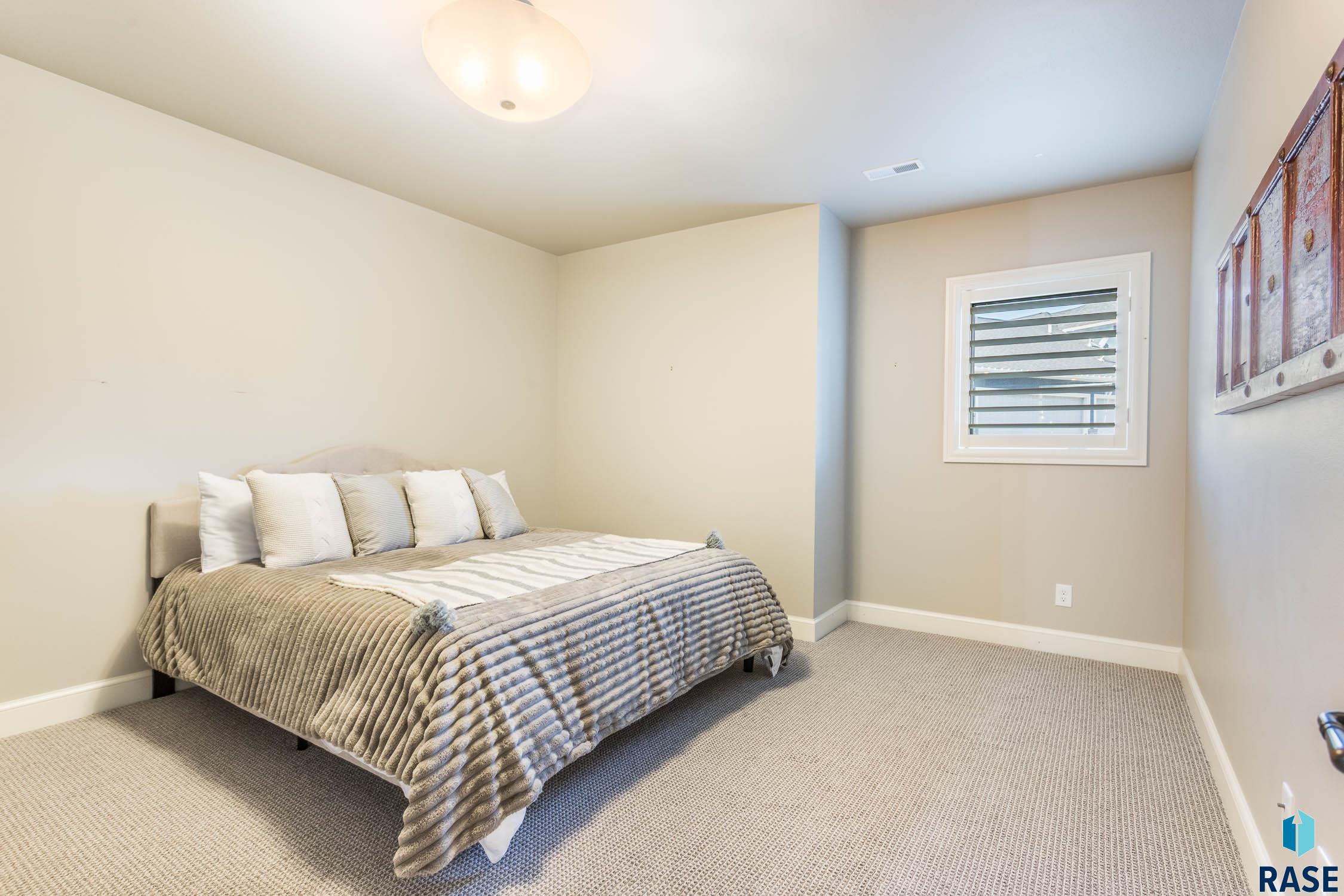 2508 W Sleigh Creek Cir