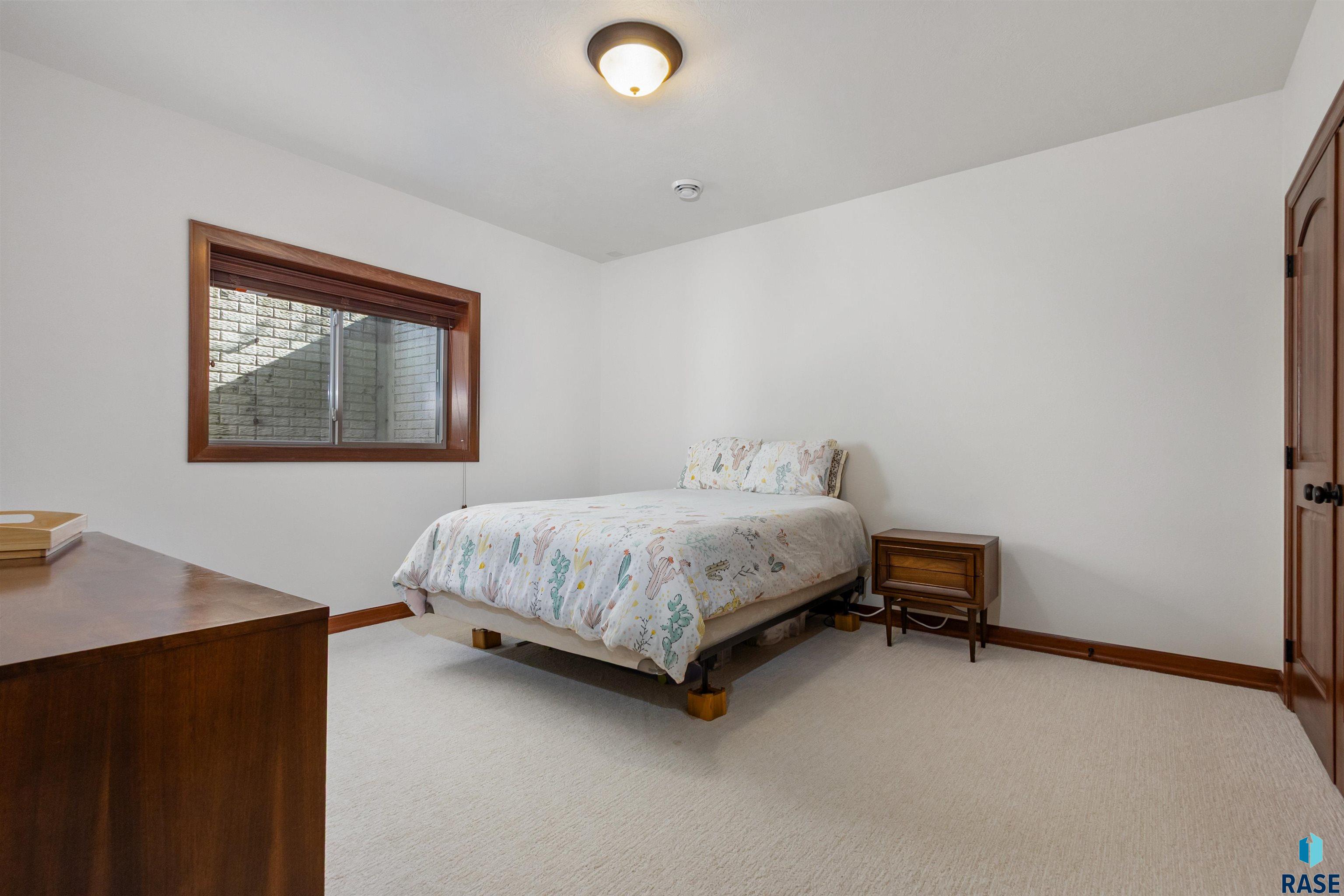 2029 S Abbeystone Ct