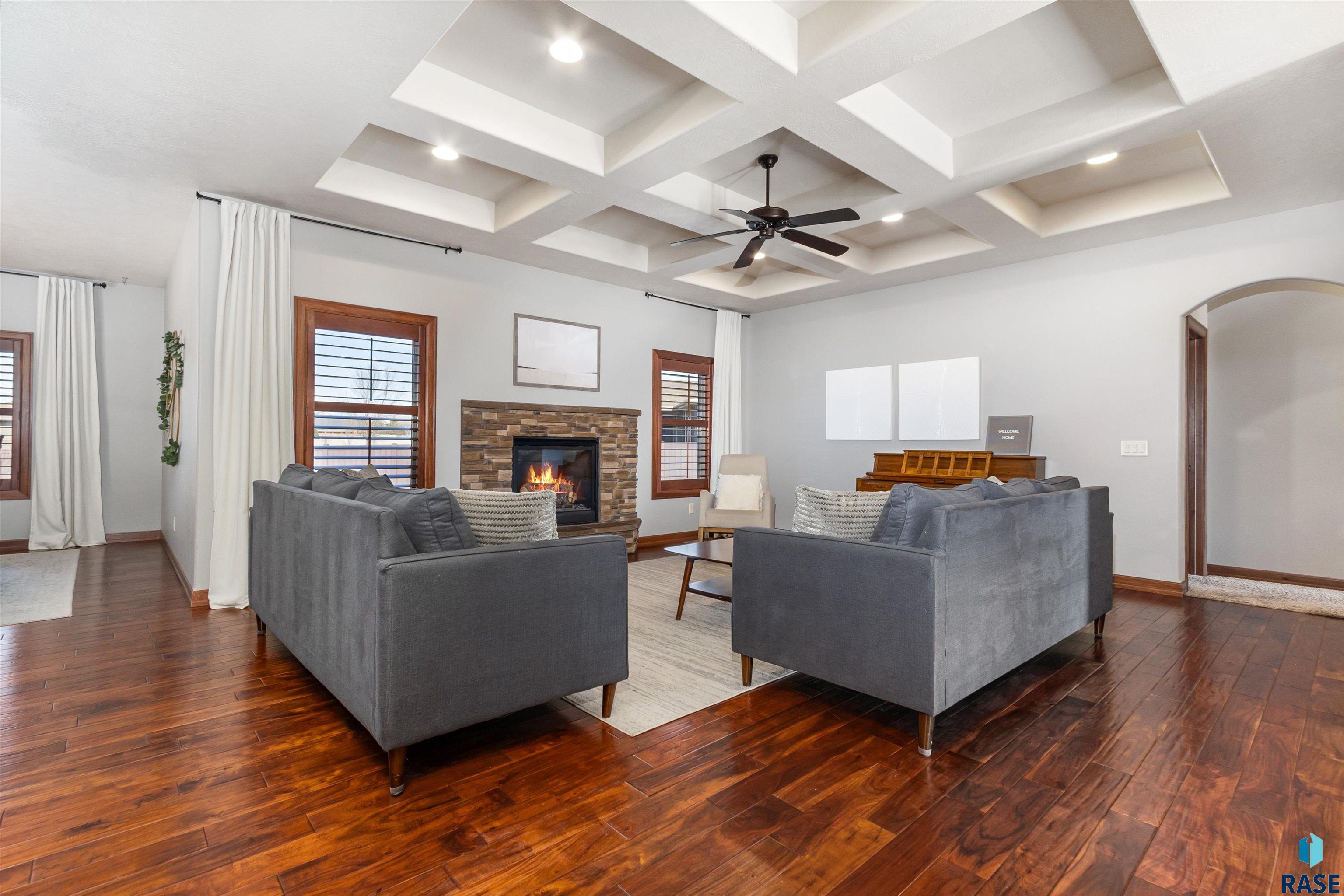 2029 S Abbeystone Ct