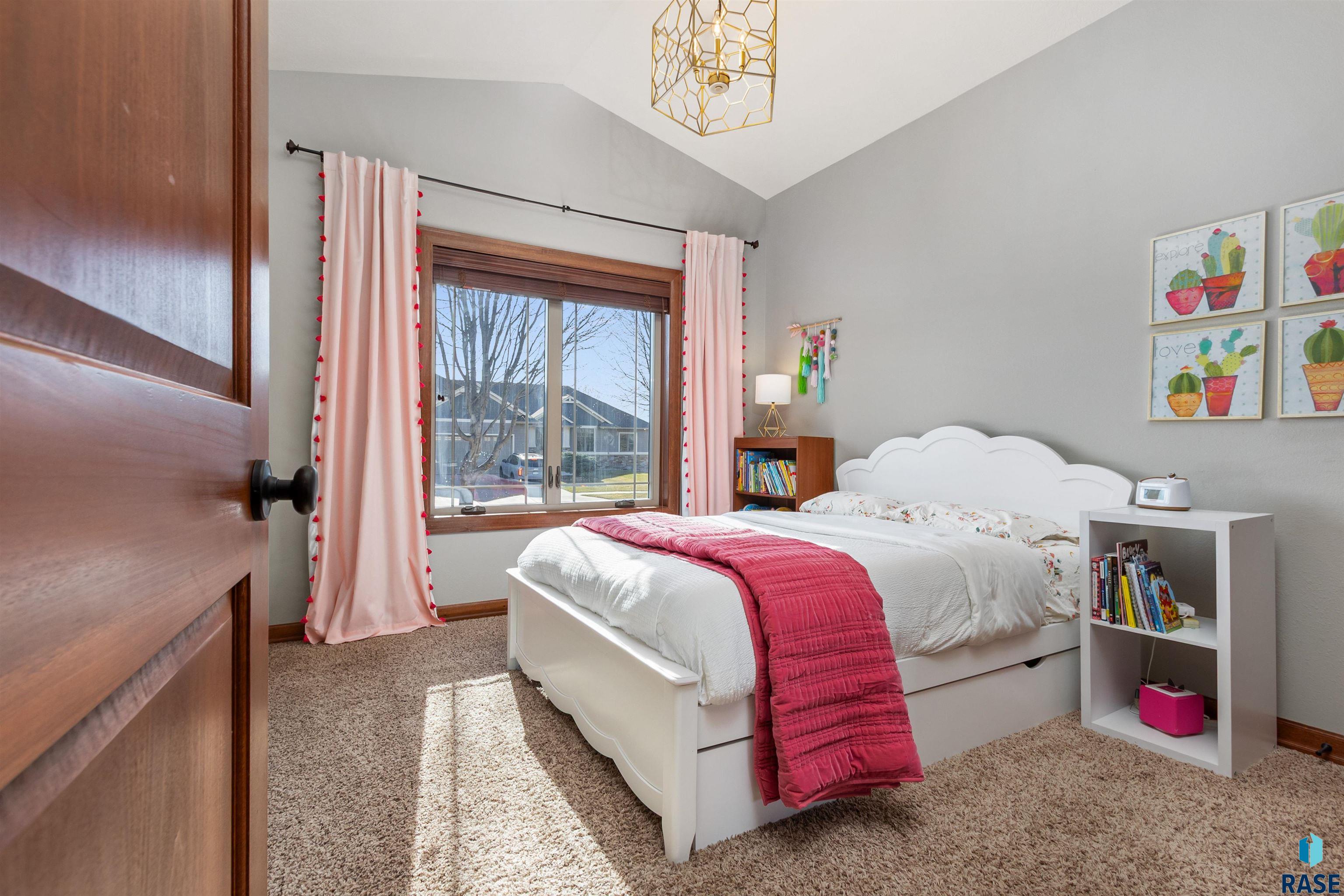 2029 S Abbeystone Ct