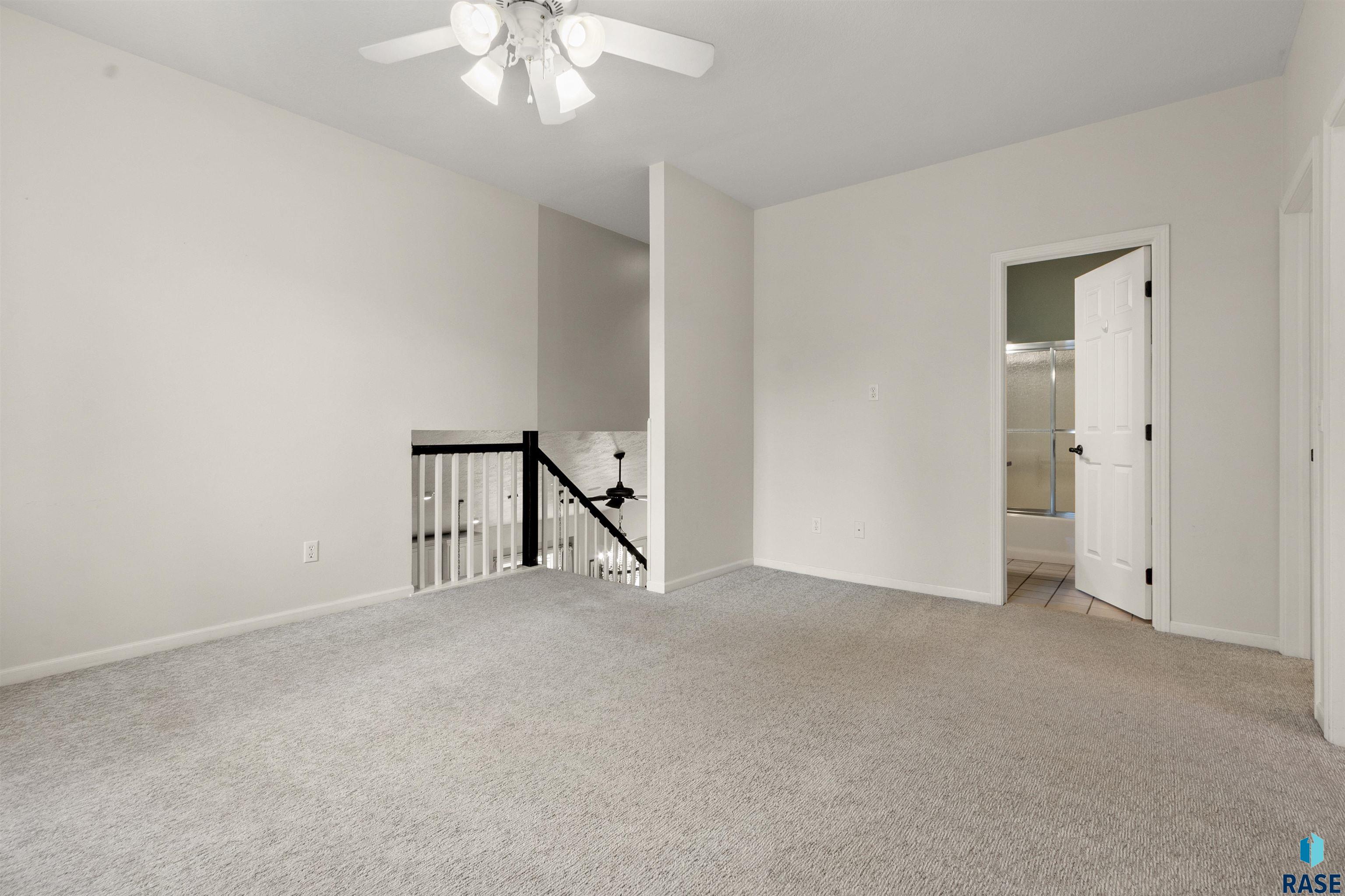 3000 S Amanda Ct