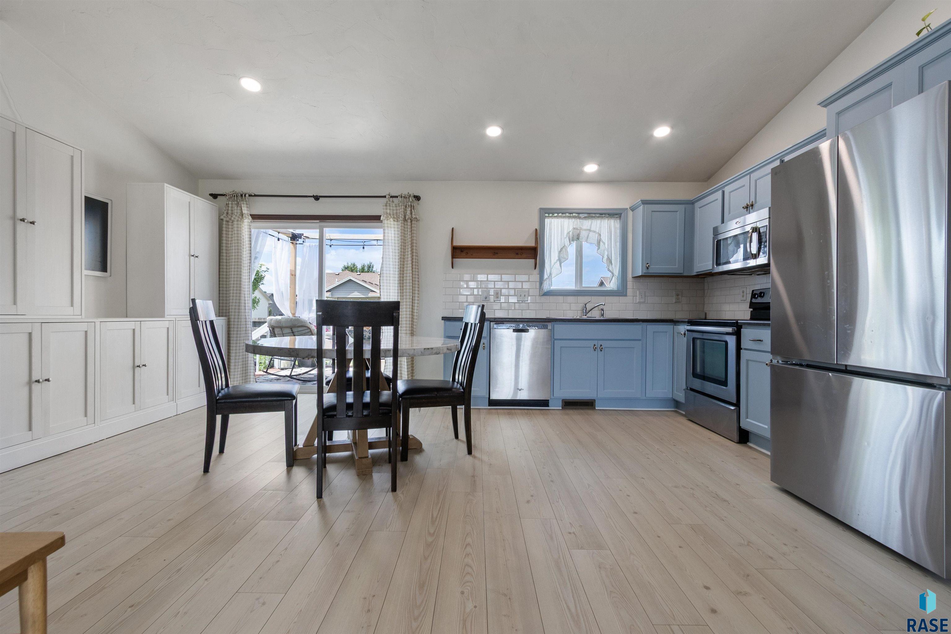 3113 S Triple Play Ave