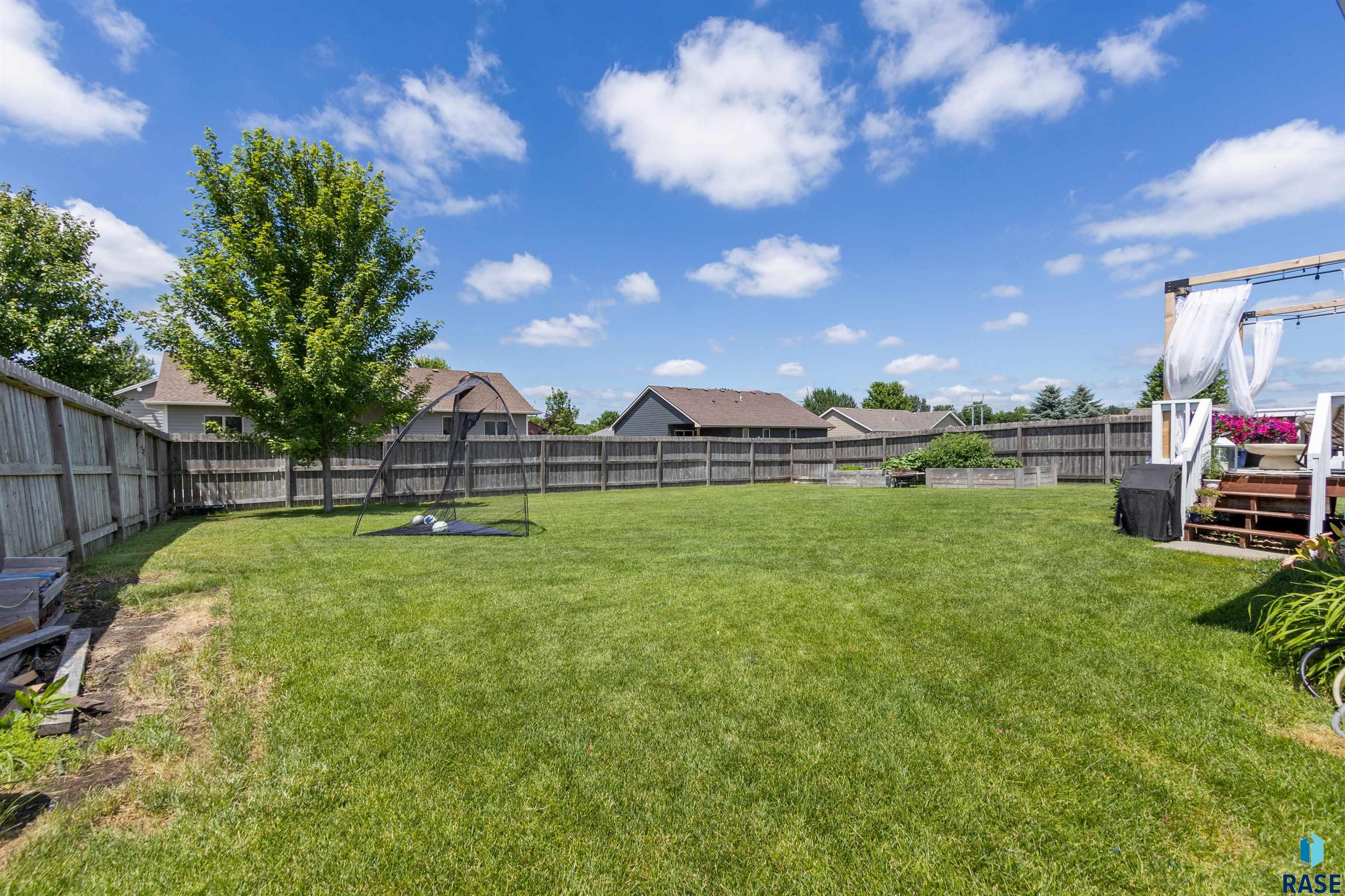 3113 S Triple Play Ave