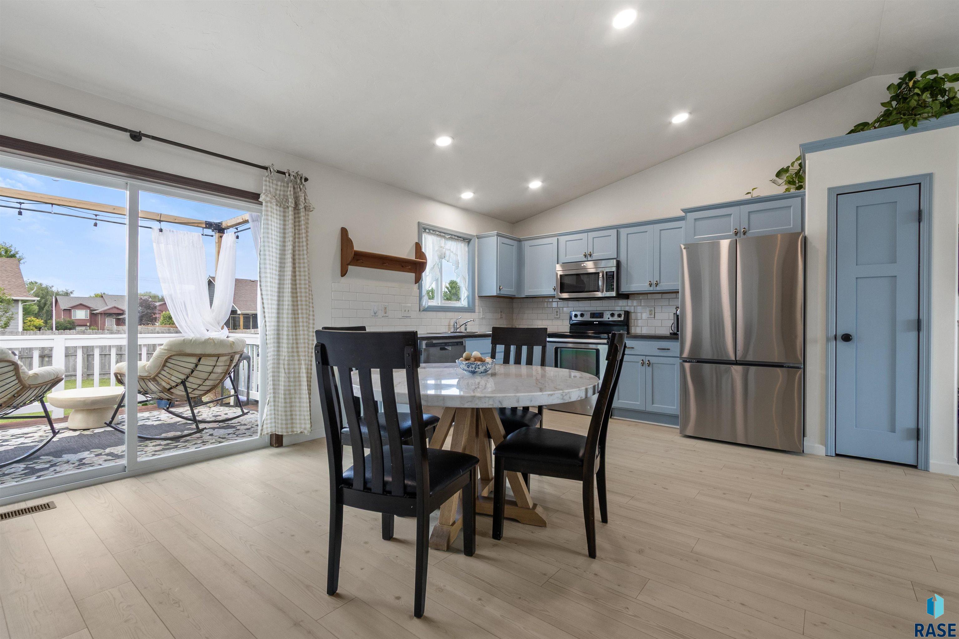 3113 S Triple Play Ave