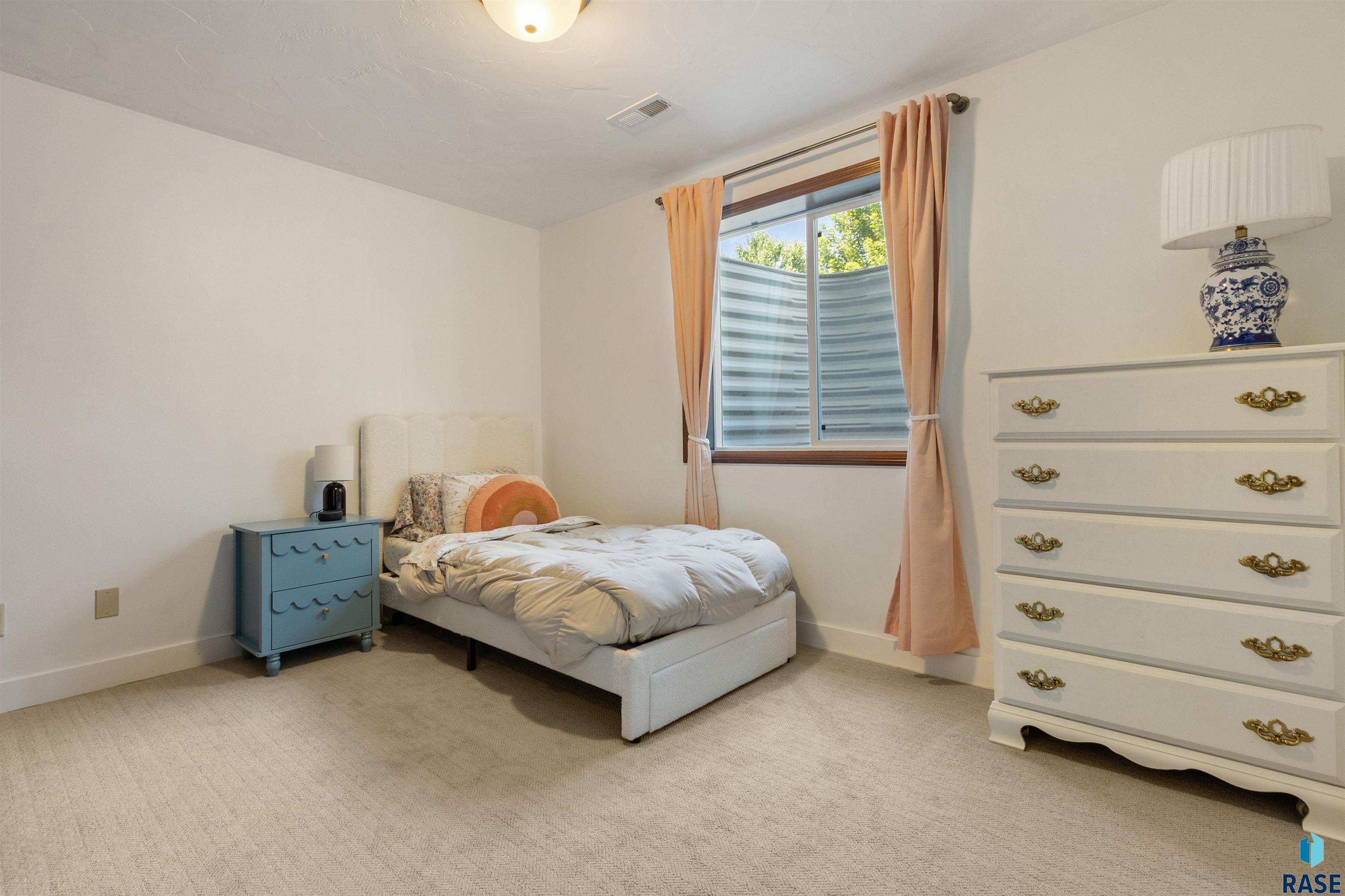 3113 S Triple Play Ave