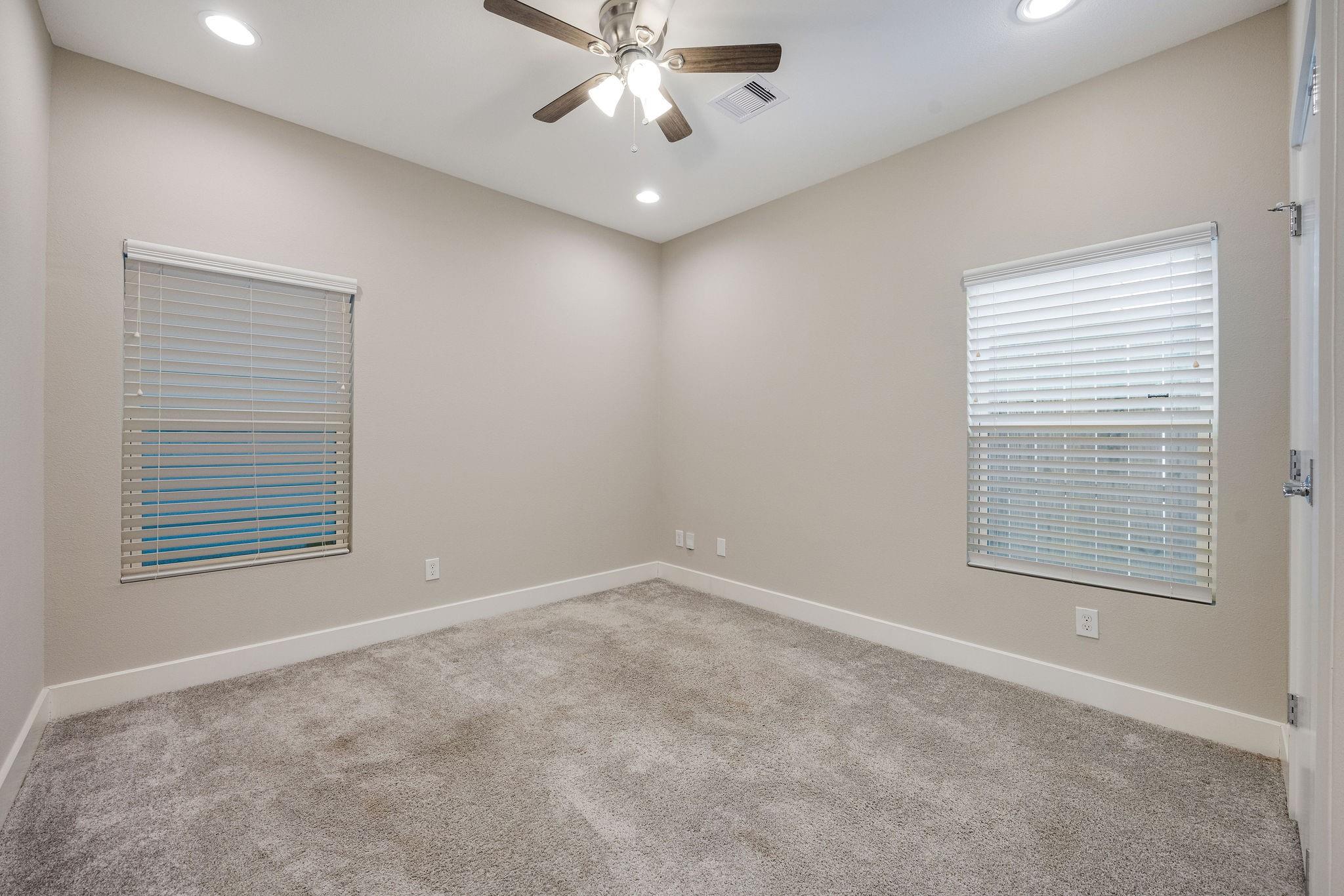 4450 W Tidwell Road # I