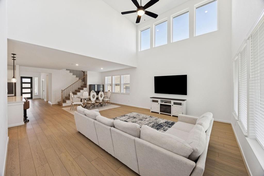 8922 Riverton Ridge Road