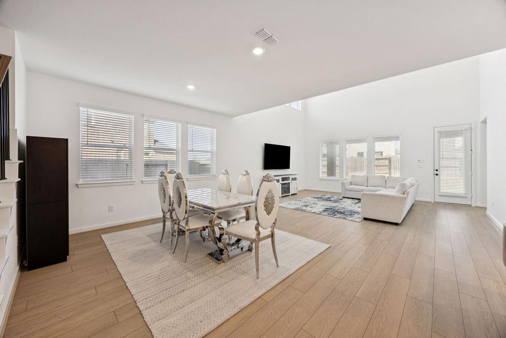 8922 Riverton Ridge Road