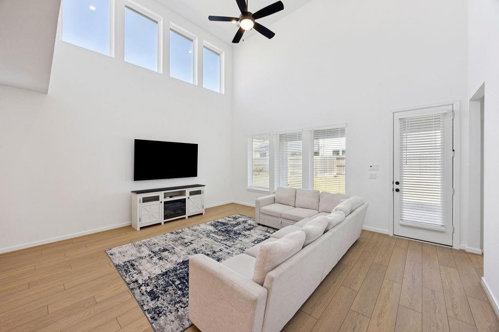 8922 Riverton Ridge Road