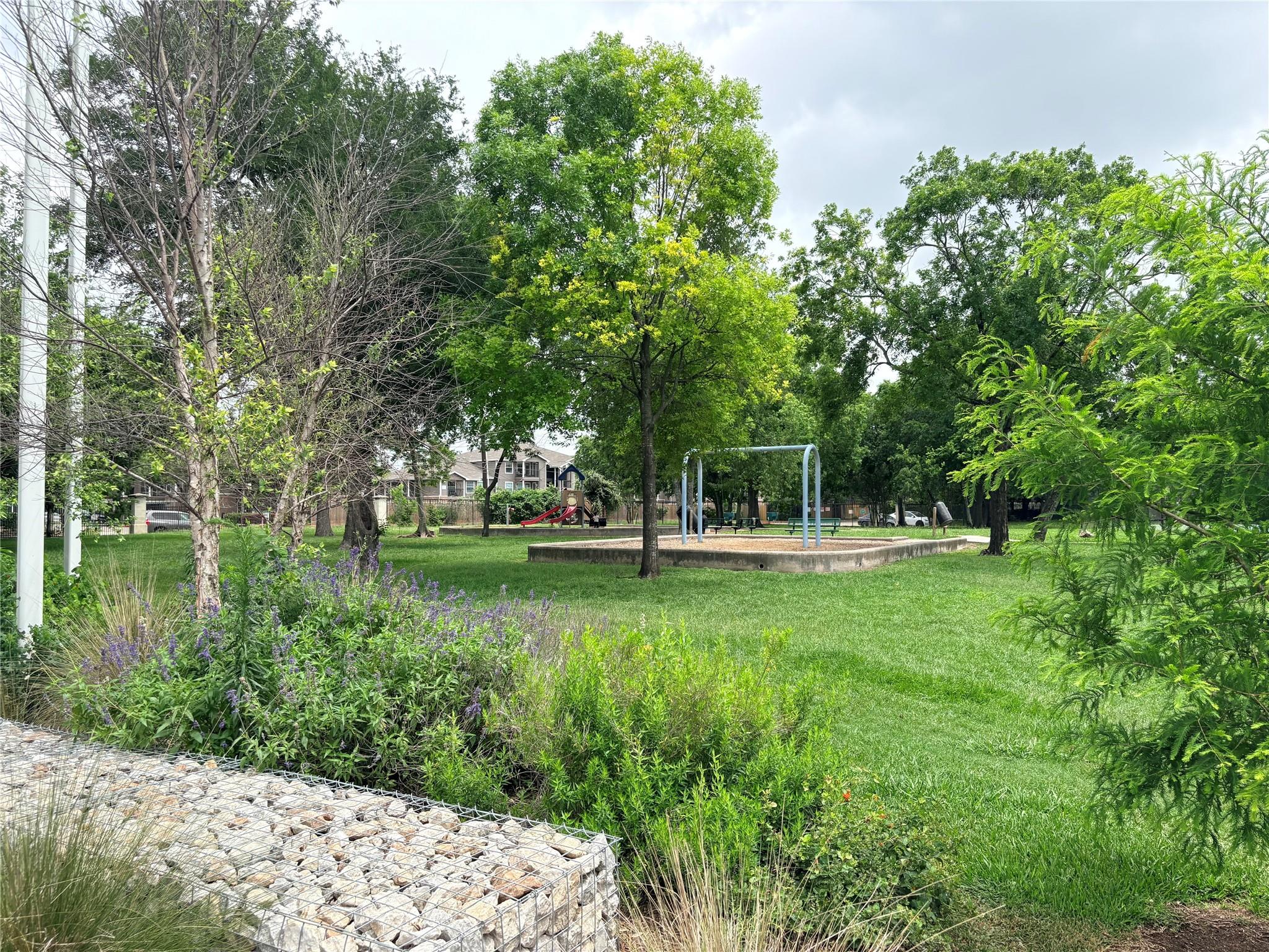 523 Archwood Trail