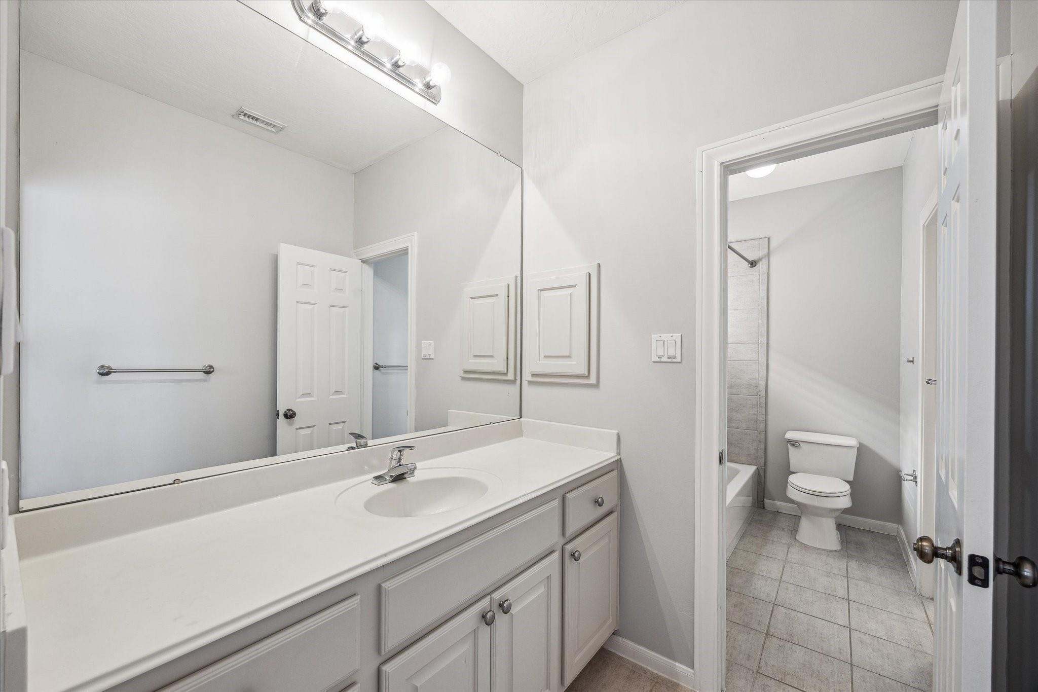 523 Archwood Trail