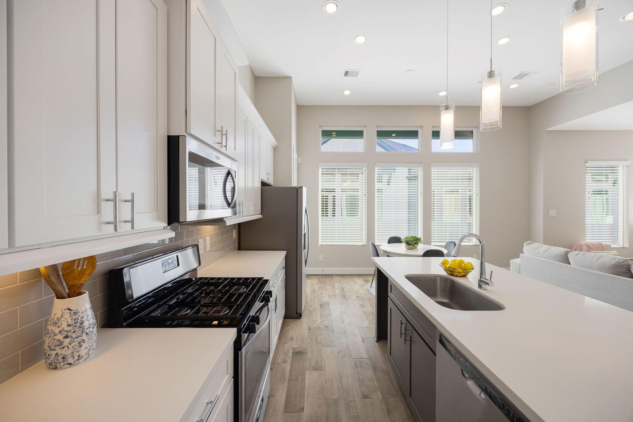 4450 W Tidwell Road # I