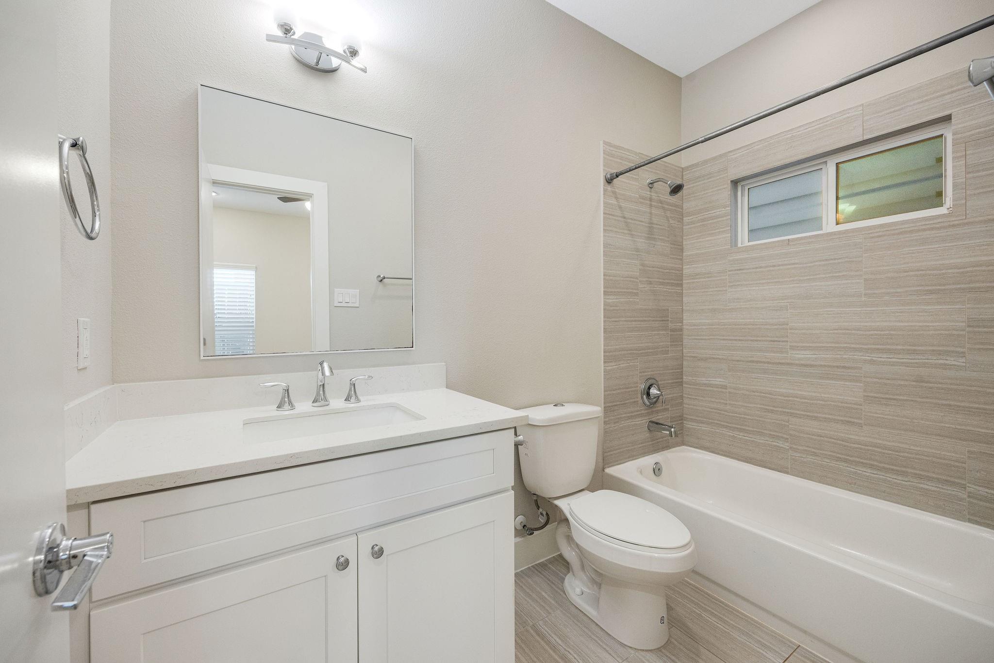 4450 W Tidwell Road # I