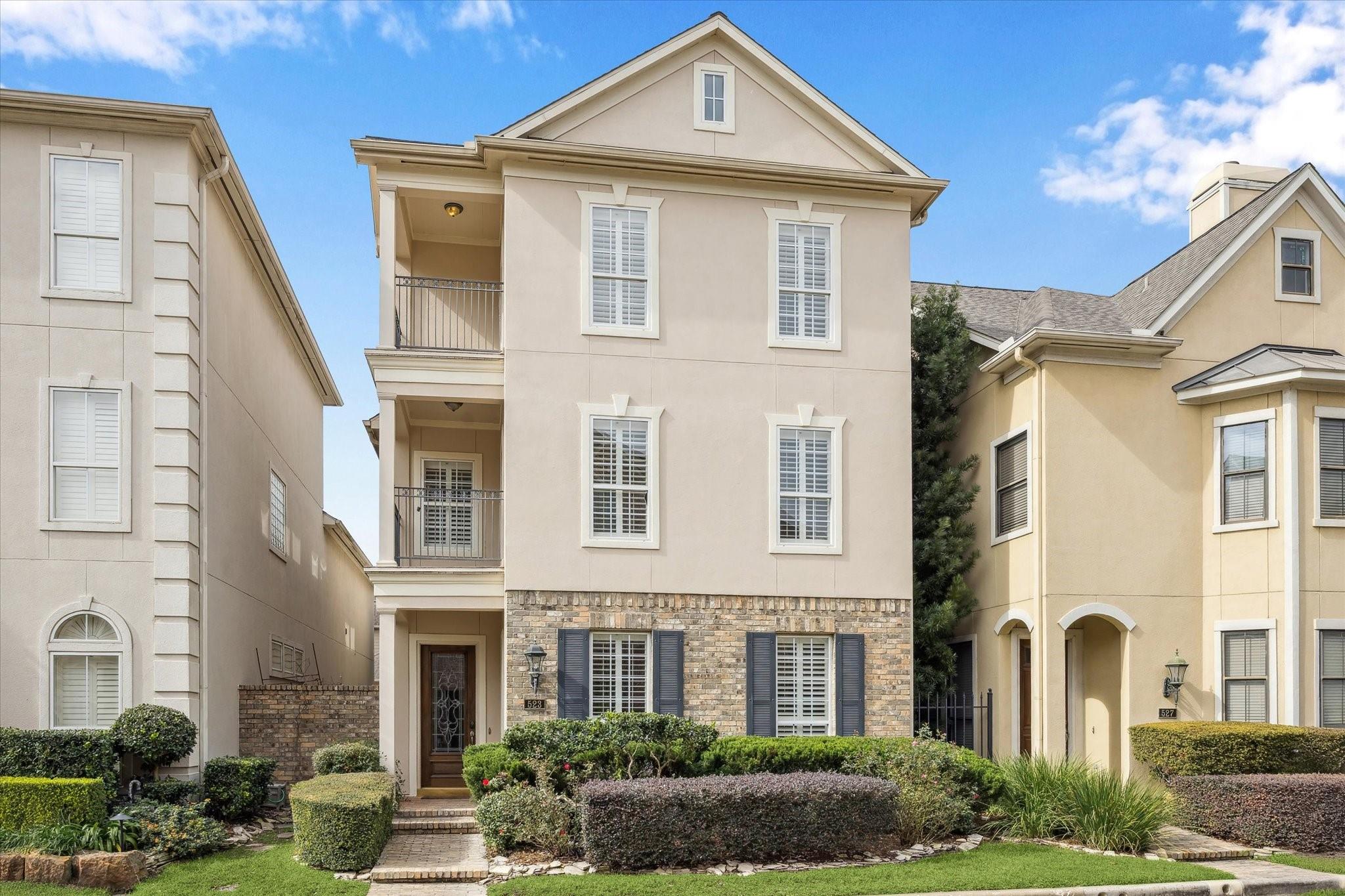 523 Archwood Trail