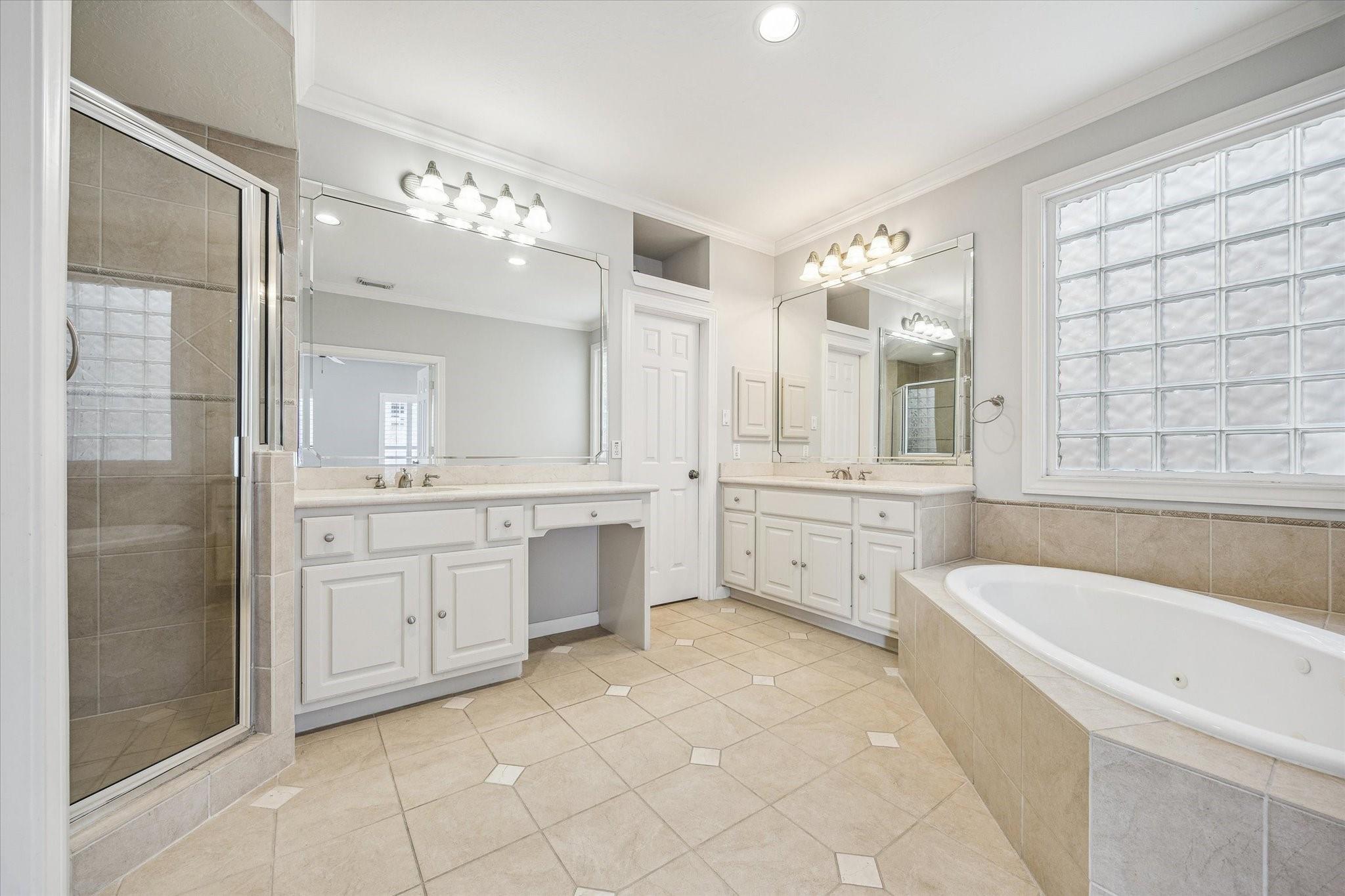 523 Archwood Trail