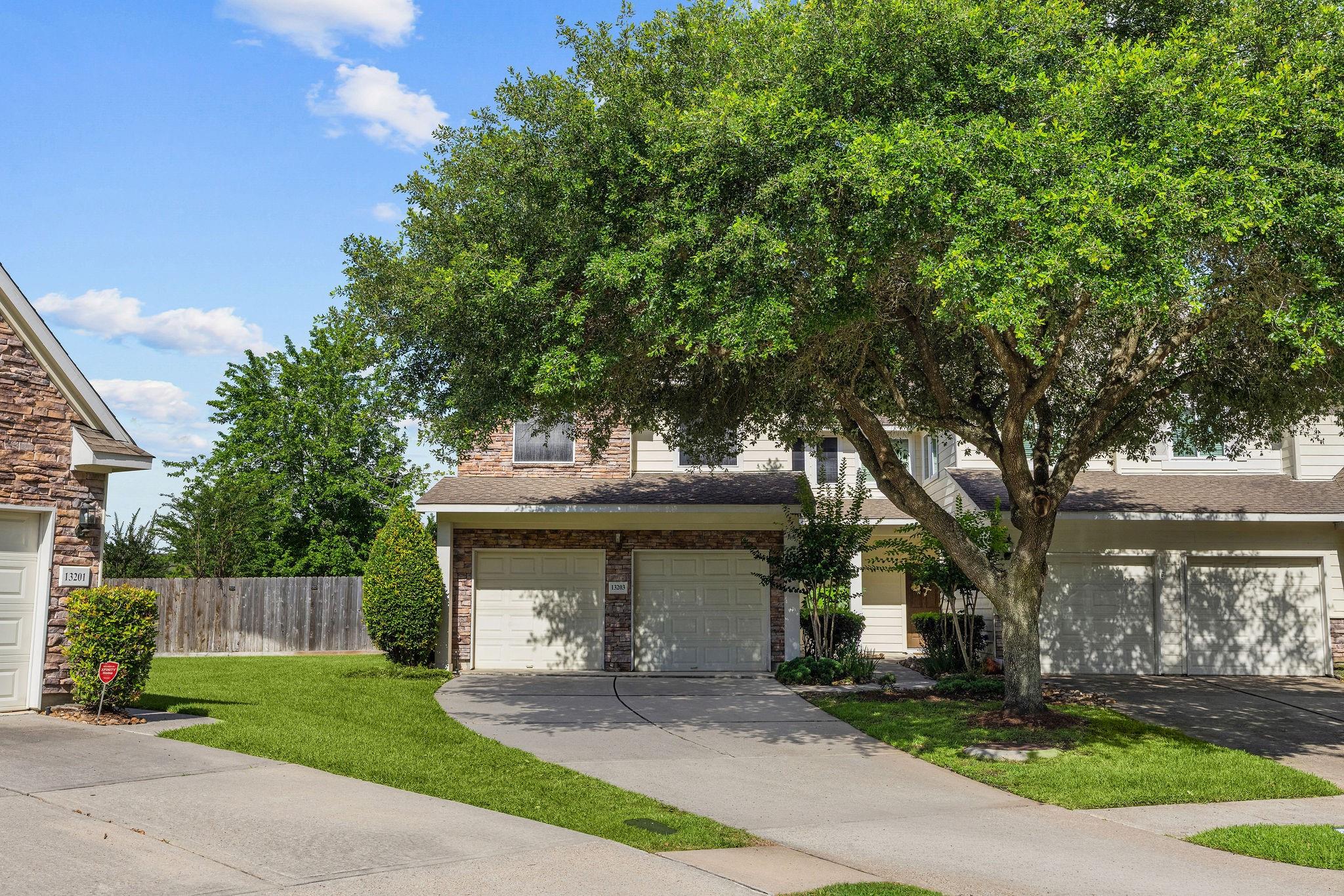 13203 Thornoak Lane