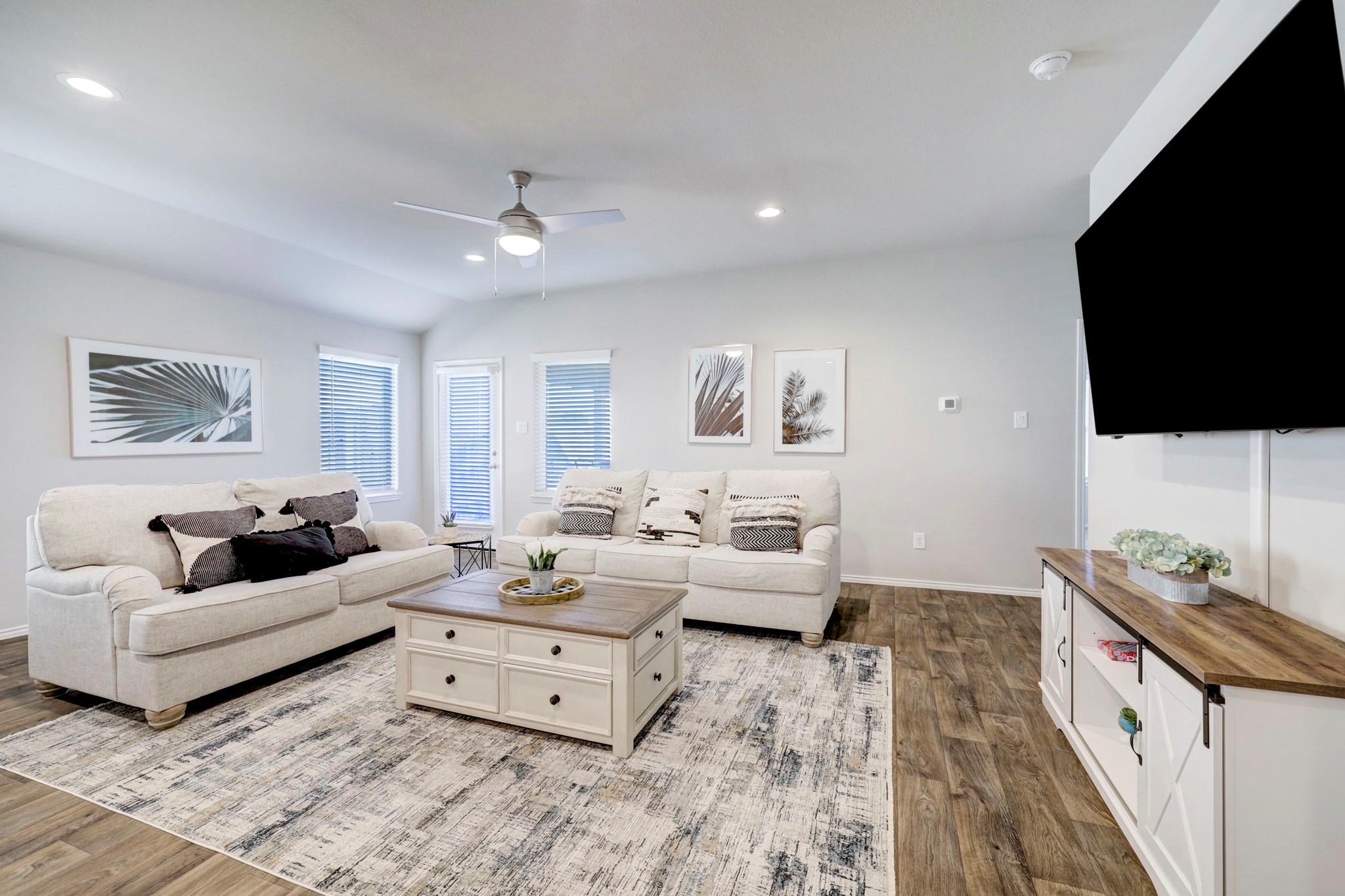 4306 Isoletta Court