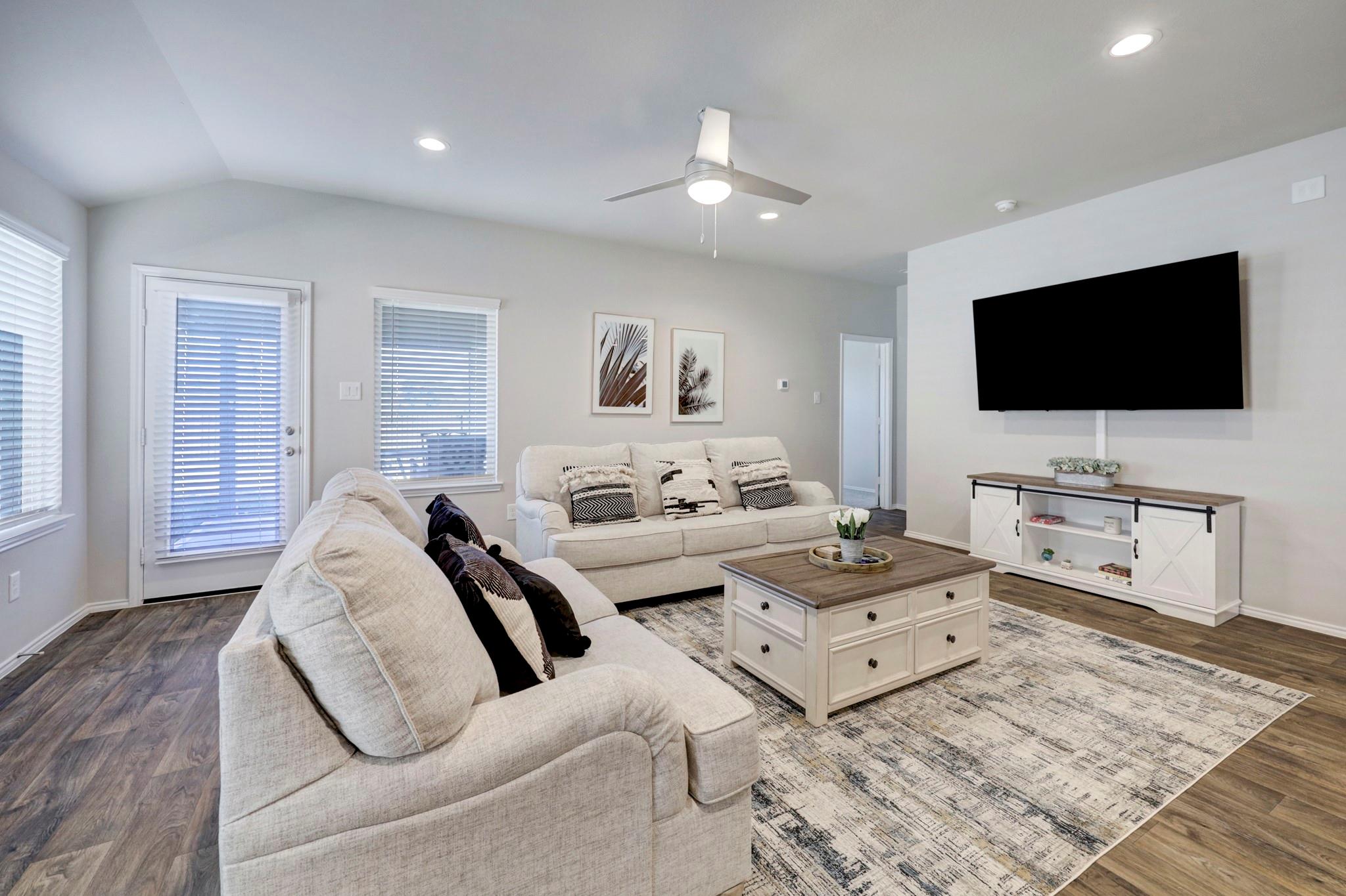 4306 Isoletta Court