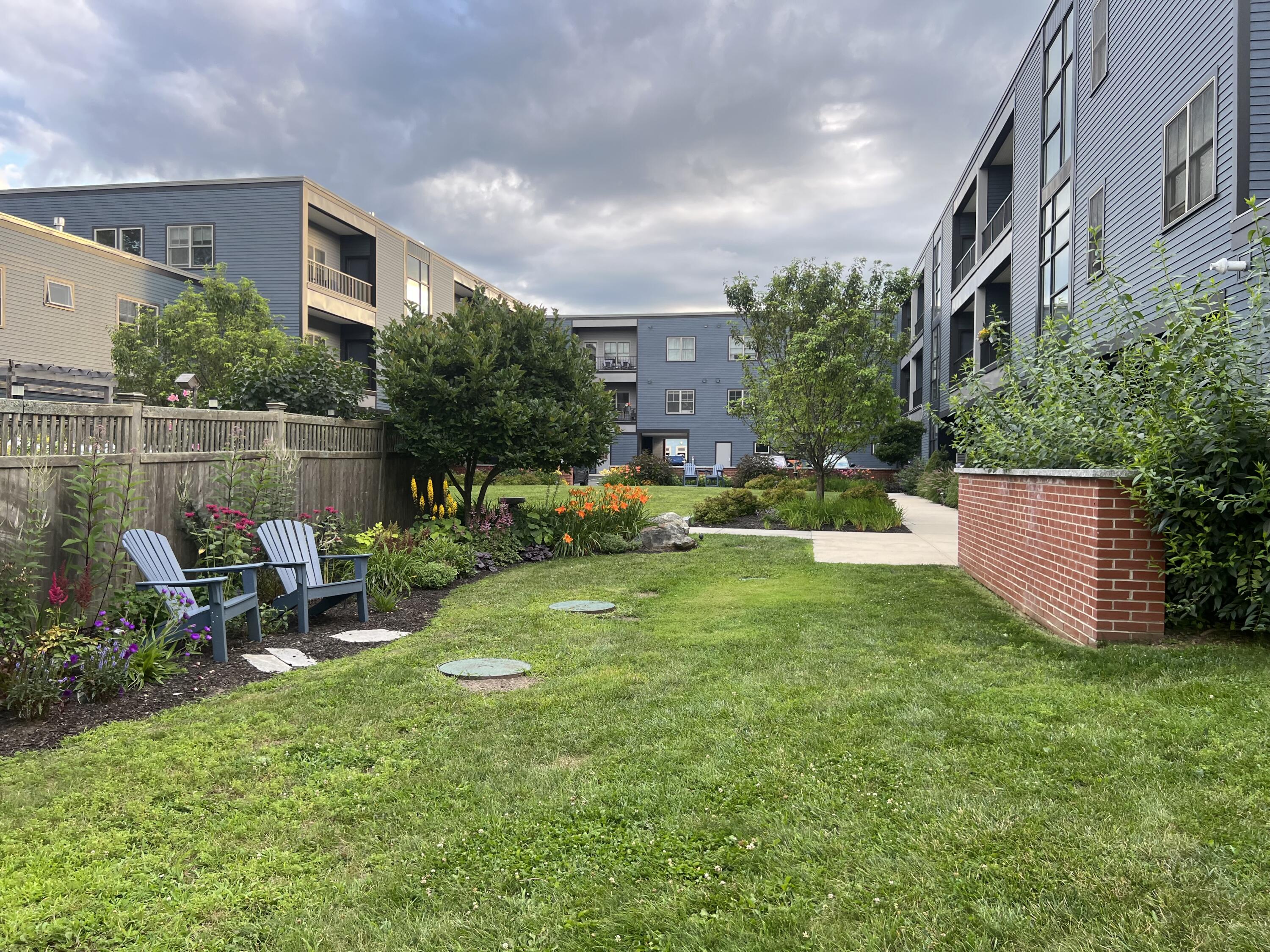 72 Ocean Street, 305