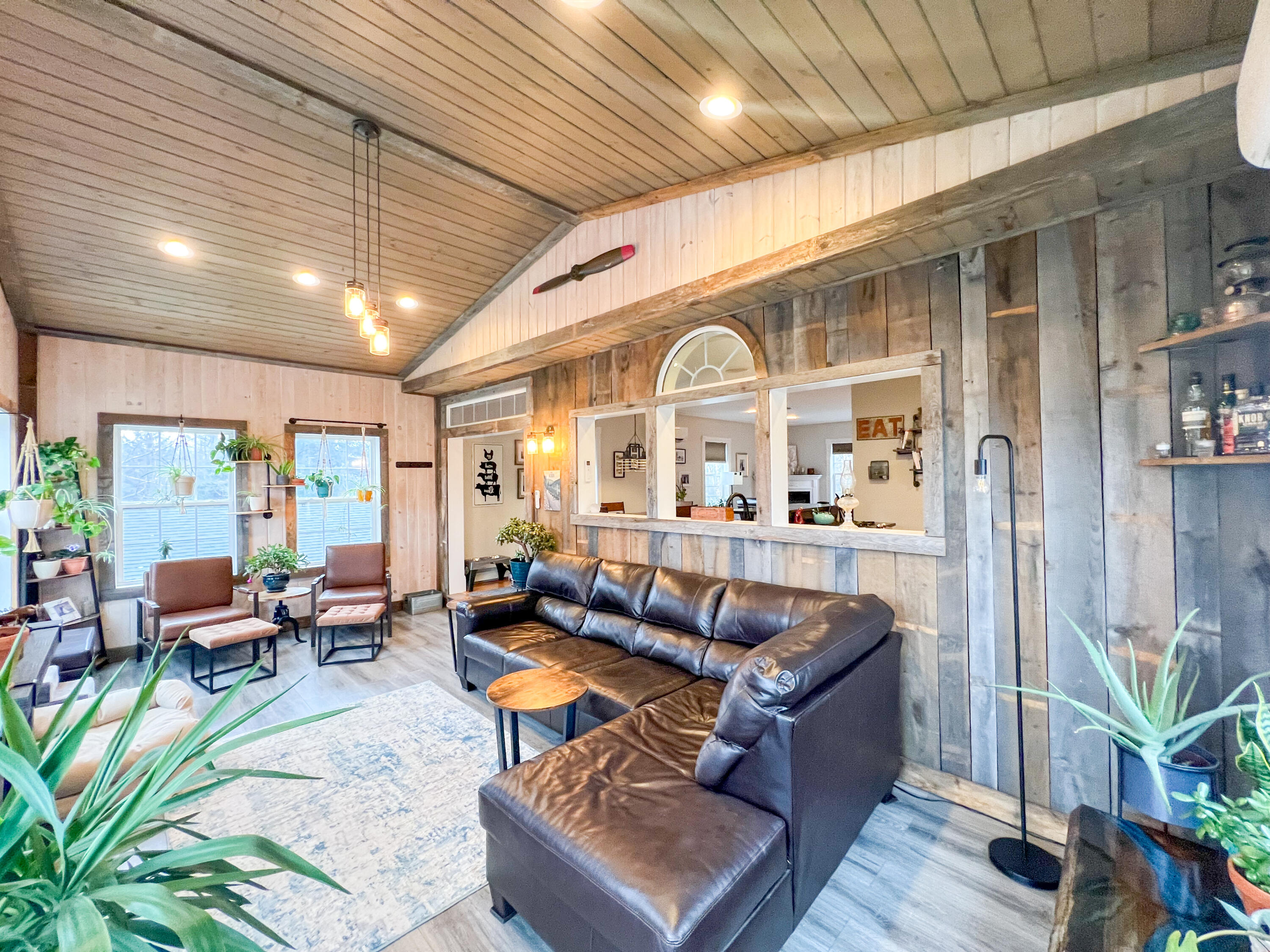 401 Burleigh Road