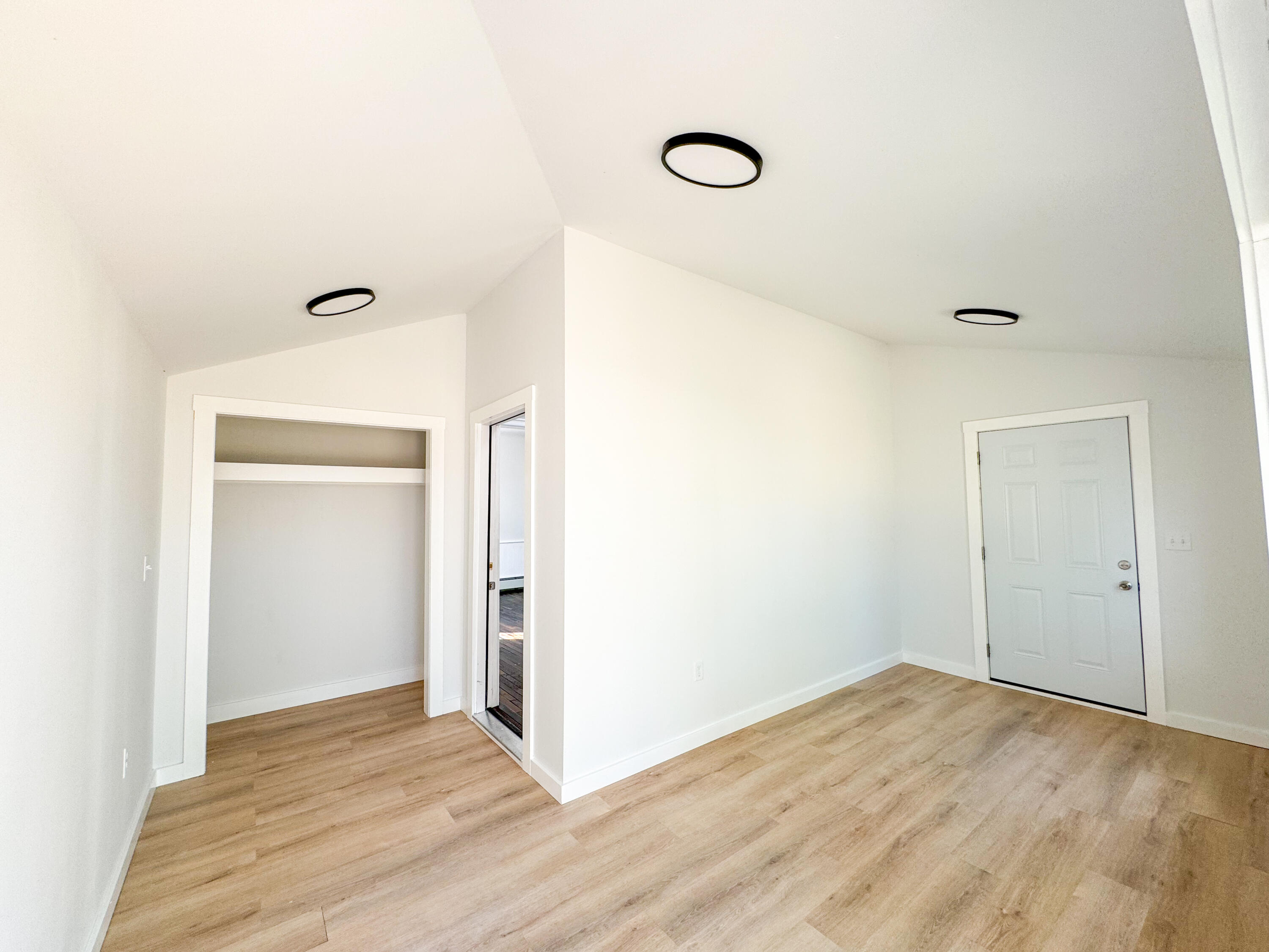 100 4th Street