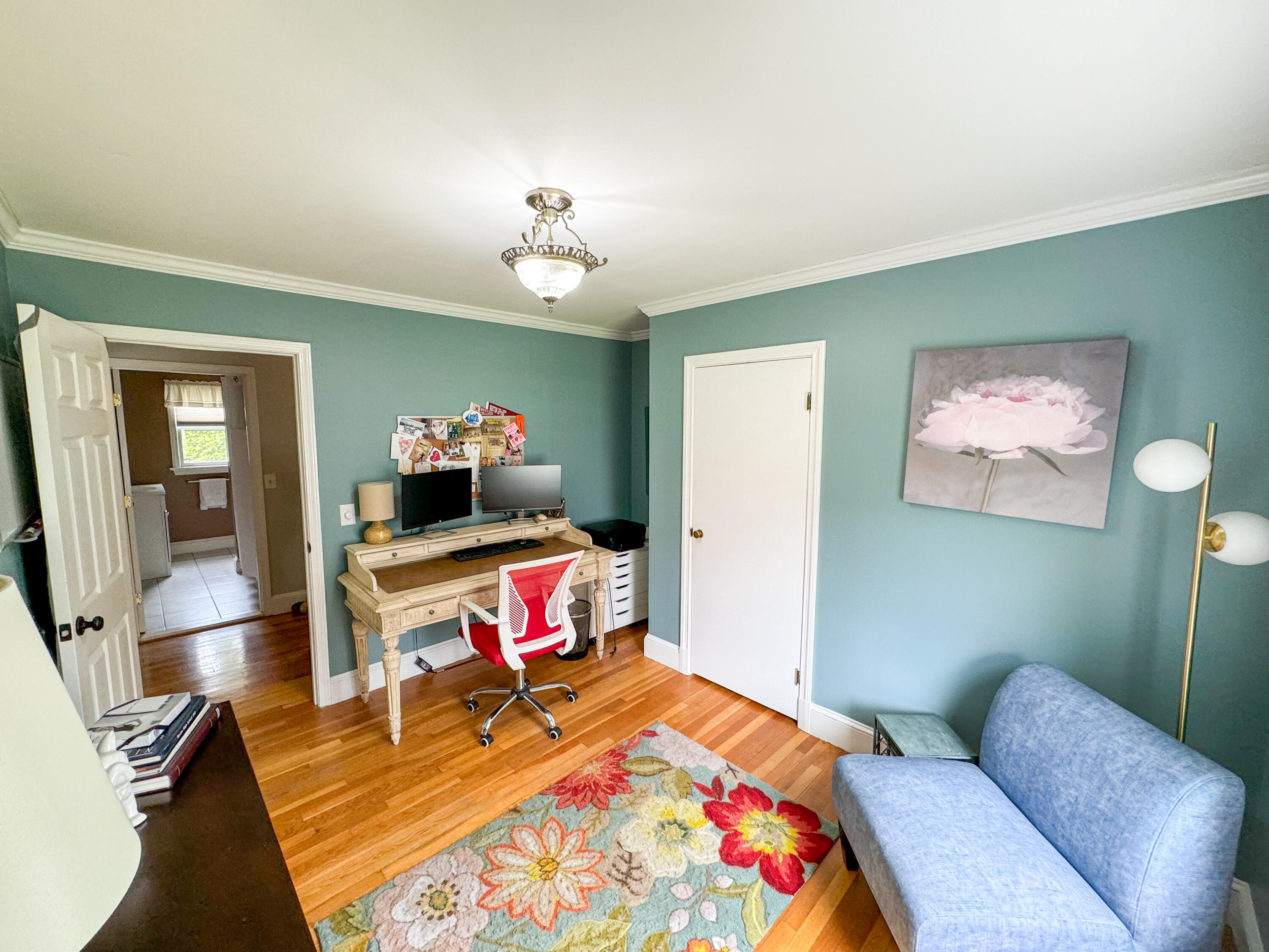14 Sunset Avenue