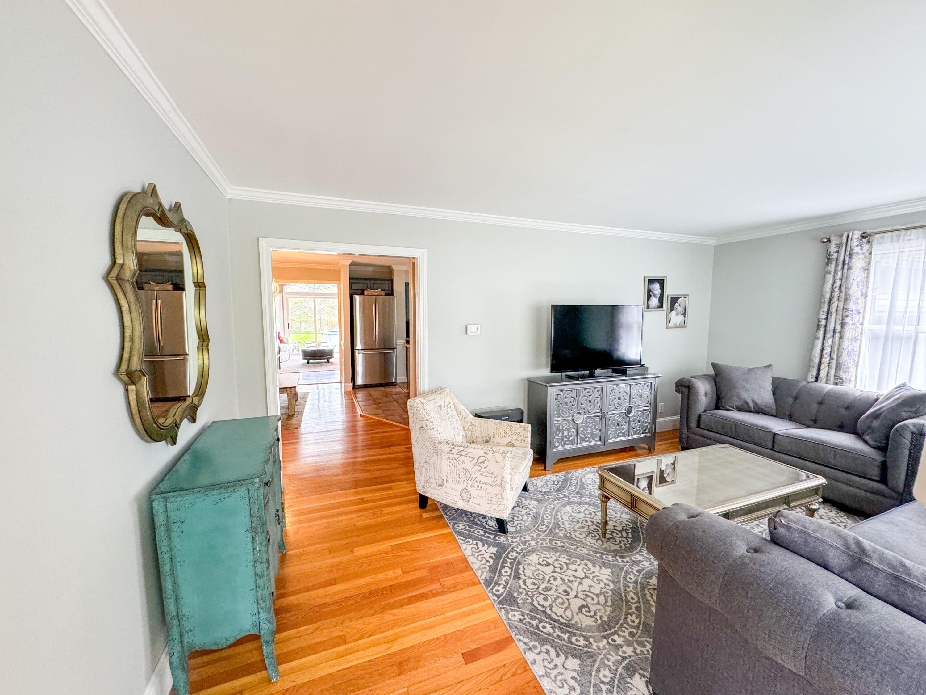 14 Sunset Avenue
